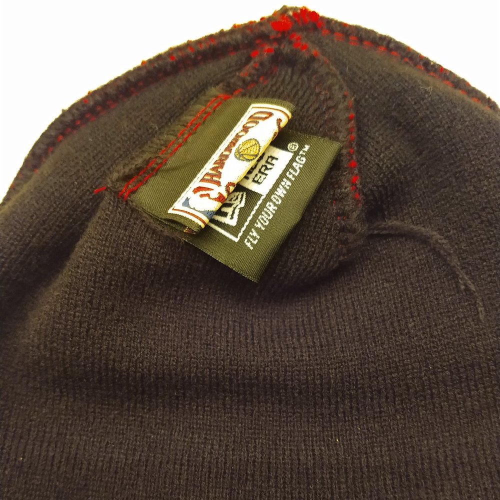 New Era Chicago Bulls 72-10 Cuffed Knit Hat (NWOT) - Picture 6 of 8